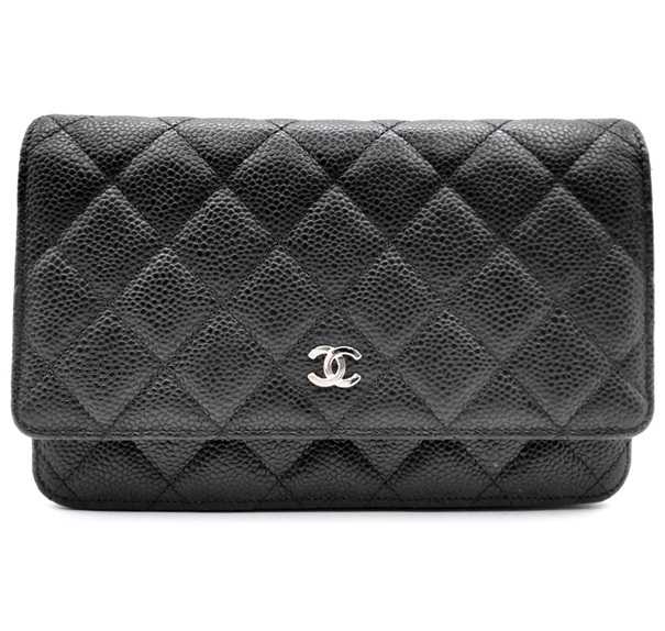 シャネル買取　チェーンウォレット　キャビアスキン　AP0250