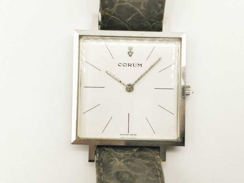 コルム買取 スクエア ウォッチ