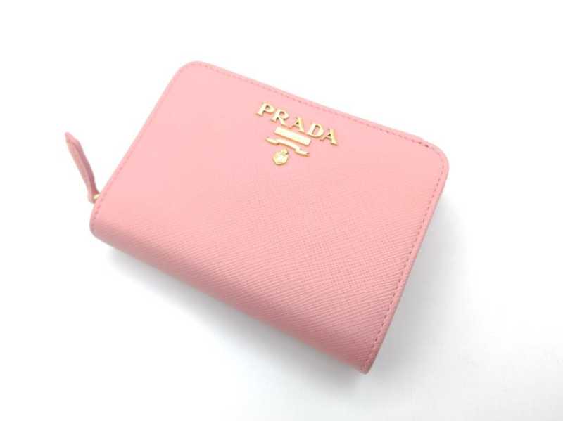 プラダ　買取　コンパクトウォレット
