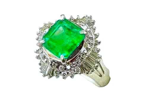 宝石買取 Pt900 エメラルド ダイヤモンド リング
