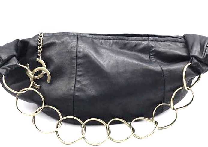 シャネル買取　ハーフムーンリングチェーンバッグ　ラムスキン