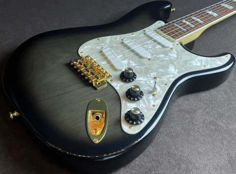 Fender ST-165VR SBS 買取