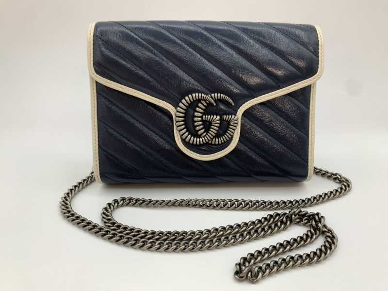 グッチ買取 GGマーモントチェーンウォレット 573807