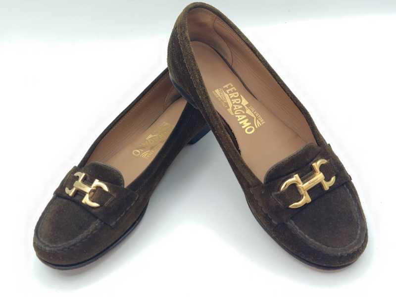 フェラガモ　買取　ローファー