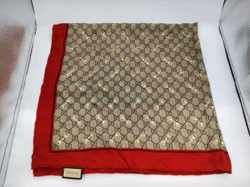 グッチ買取 スカーフ
