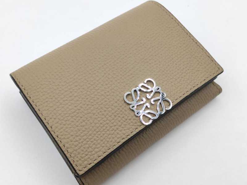 ロエベ買取 アナグラム コンパクトウォレット