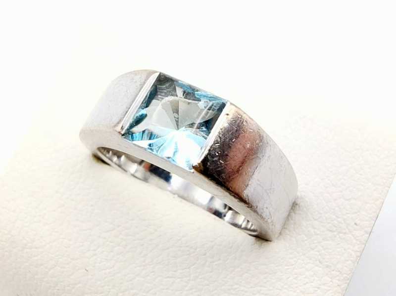 カルティエ　買取　タンク アクアマリン リング