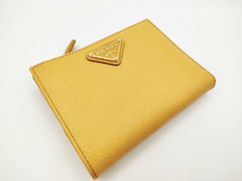 プラダ買取 コンパクトウォレット
