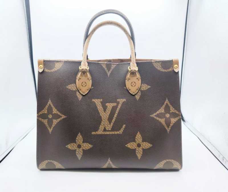 ルイヴィトン　買取　オンザゴーMM　ジャイアントリバース　M45321