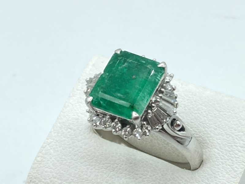 宝石買取 プラチナリング エメラルド