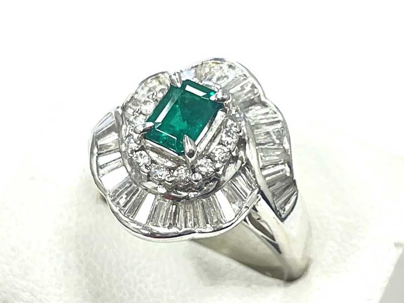 宝石買取 エメラルドプラチナリング