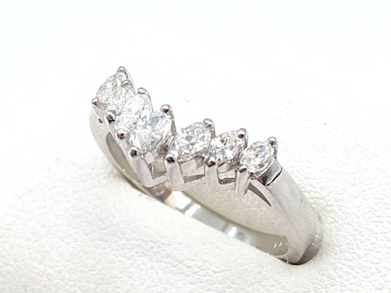 ダイヤモンド買取 V字プラチナリング