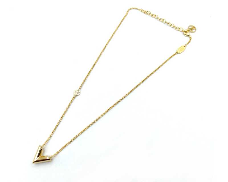 ルイヴィトン買取 エセンシャル V ネックレス