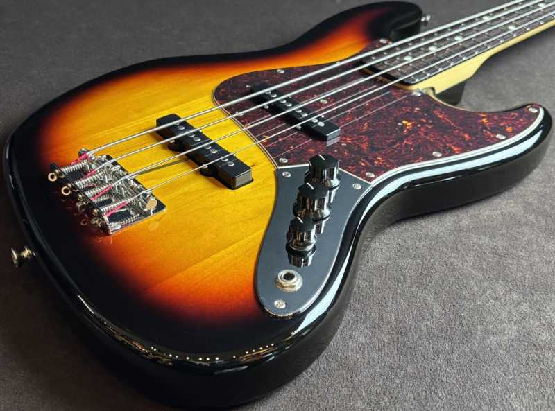 Fender Made in Japan Traditional 60s Jazz Bass 買取
