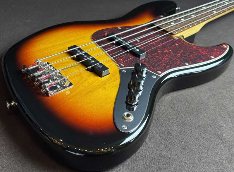 Fender Made in Japan Traditional II 60s Jazz Bass 3TS 買取