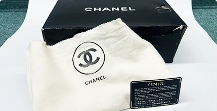 ギャランティカードや付属品、<br />
箱などがあればご一緒に持参してくださいイメージ