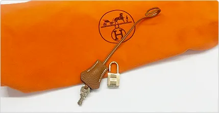 エルメス(HERMES)なら、付属品だけでも買取歓迎!<br />
ノベルティグッズもお売りいただけますイメージ
