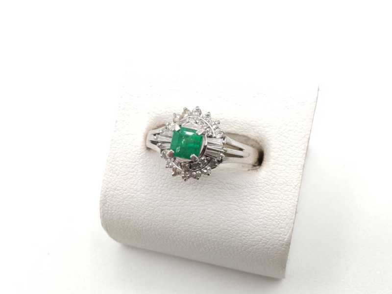 エメラルドリング