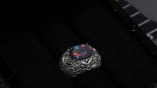 ブラックオパールの指輪