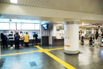 京都河原町駅、中央改札口の画像