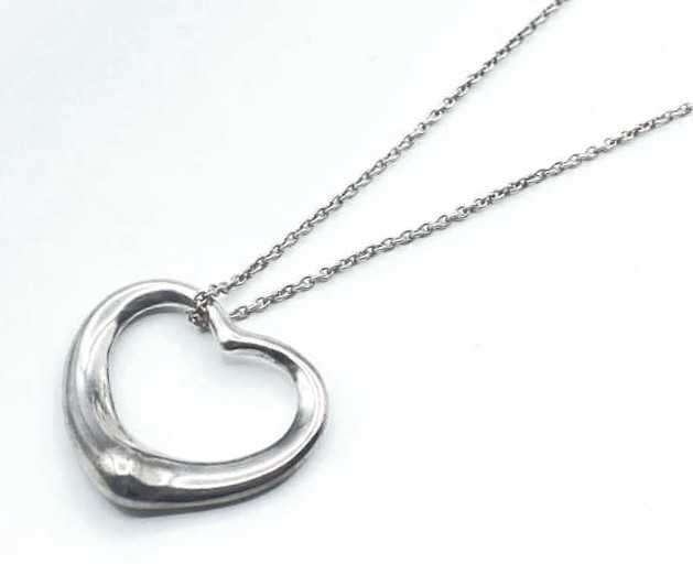オープンハートネックレス