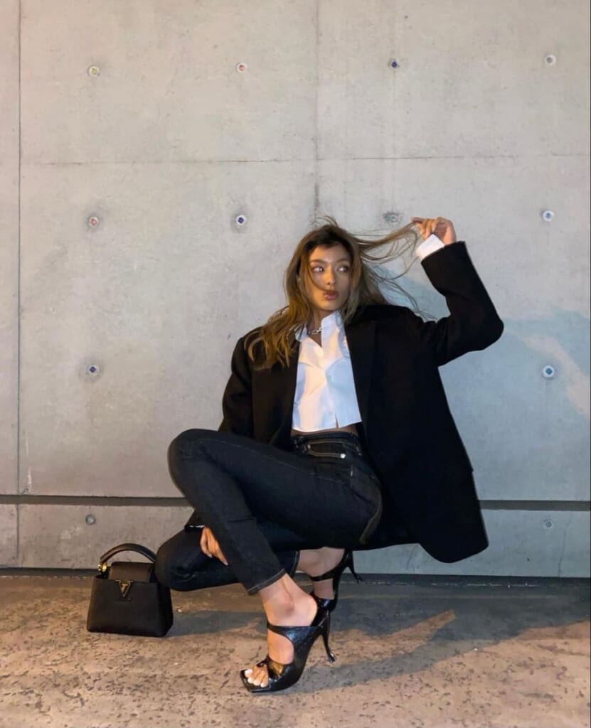 ローラ